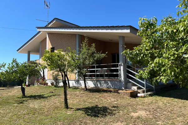 Immobile immagine 2
