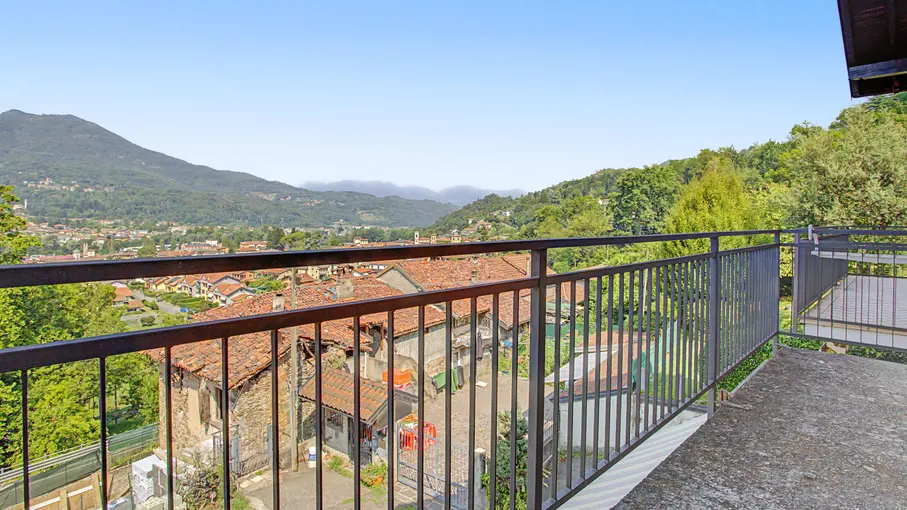 Villa a schiera Via Provinciale 5, Grantola