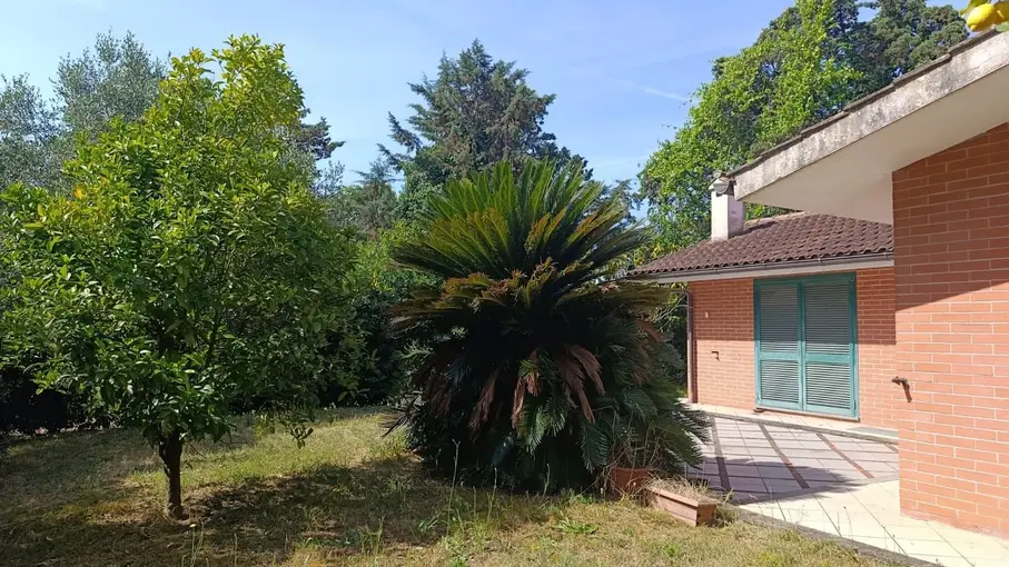Villa unifamiliare Strada Nascosa 142, Latina