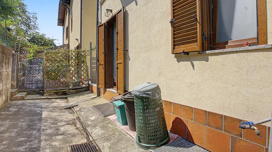 Villa a schiera Via Provinciale 5, Grantola