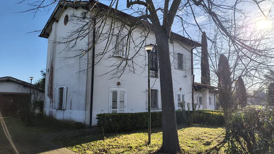 Casale Via Ubaldo Zani 20, Latina