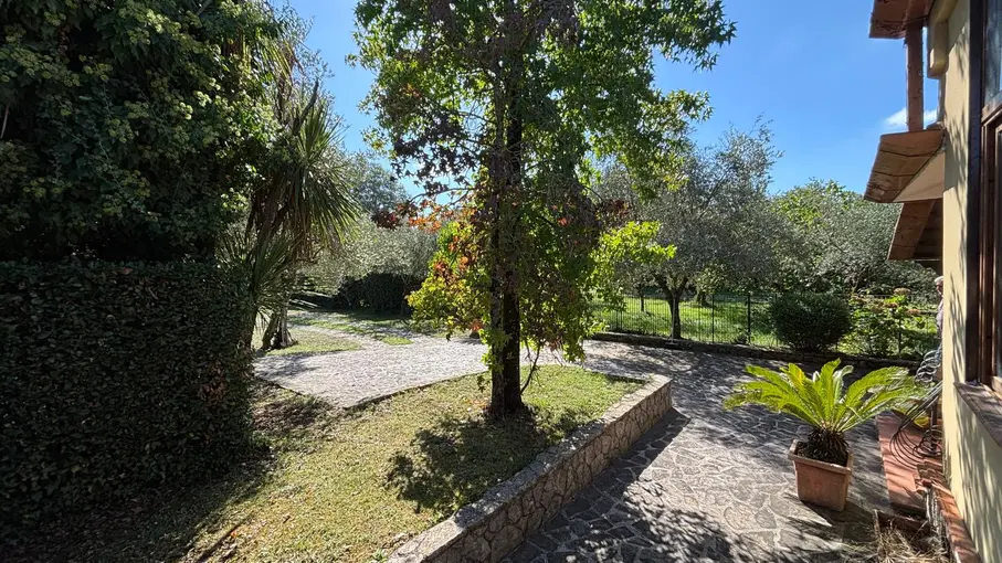 Villa bifamiliare Via Sezze 52, Bassiano
