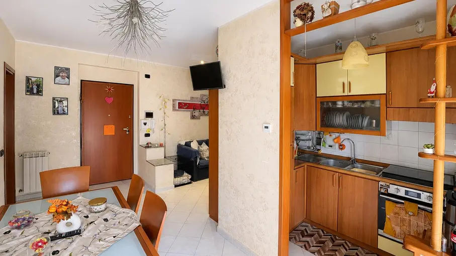 Appartamento Via della Viola 15, Latina