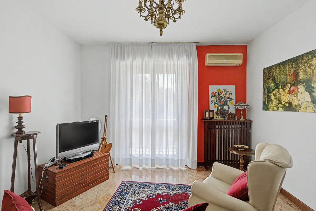 Immobile immagine 1