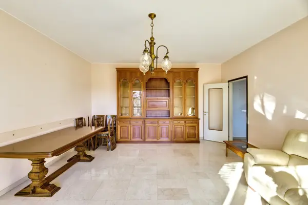 Immobile immagine 4