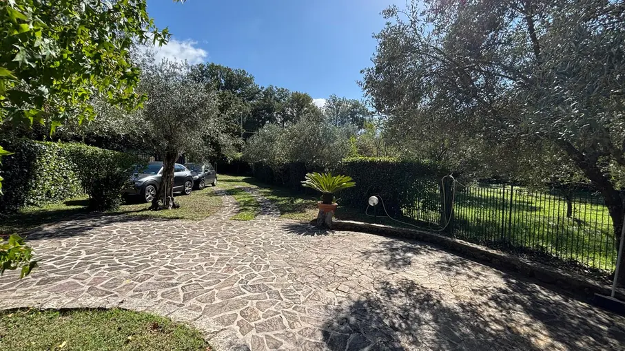 Villa bifamiliare Via Sezze 52, Bassiano