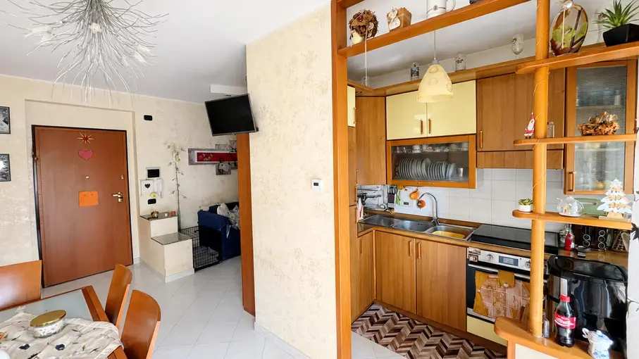 Appartamento Via della Viola 15, Latina