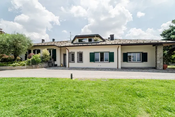 Immobile immagine 2