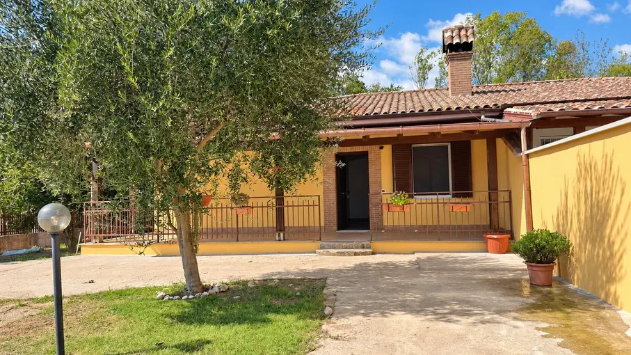 Appartamento Strada di Carano 26, Latina