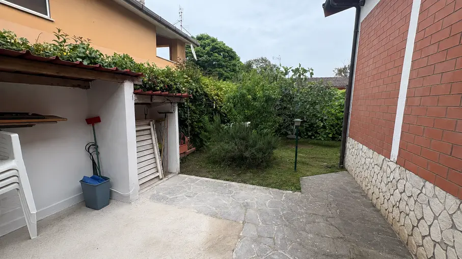 Villa unifamiliare Via Montecristo 19, Latina
