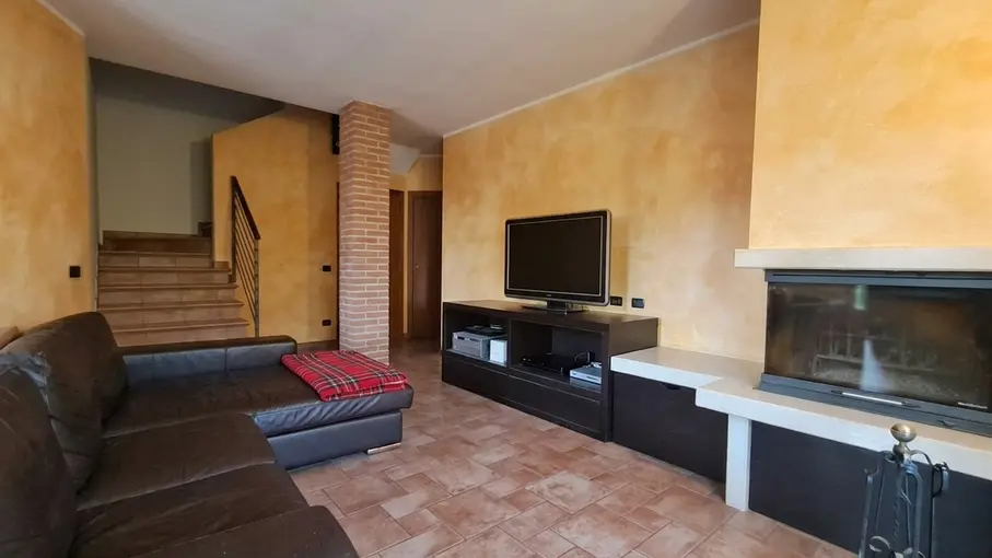 Villa bifamiliare Via Lucio Battisti 19, Concamarise