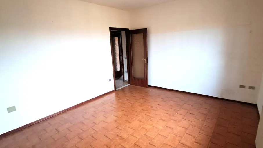 Appartamento Via Noradino Zapparoli 5, Borgocarbonara