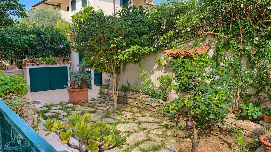 Villa a schiera Via Valentino Orsolini Cencelli snc, Sabaudia