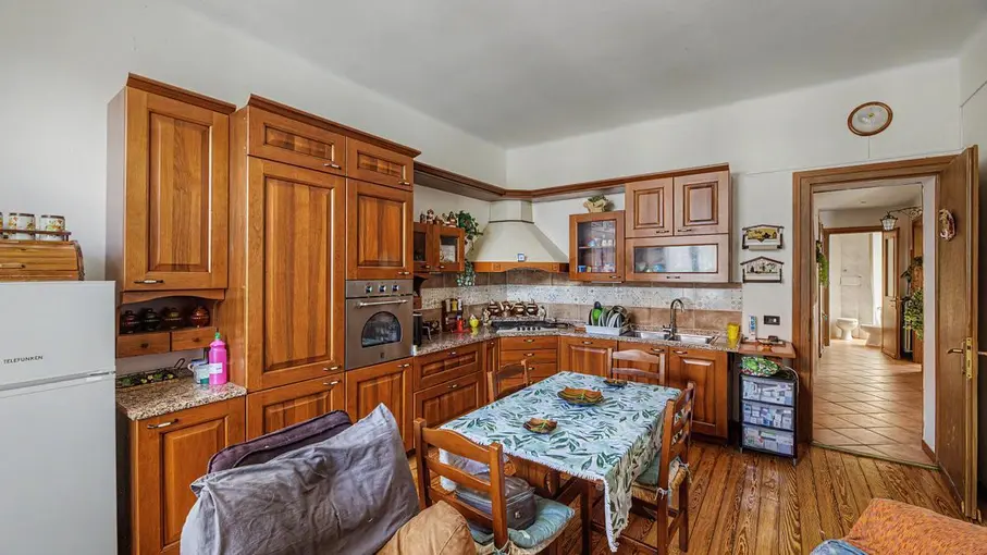 Appartamento Via XXV Aprile 87, Luino