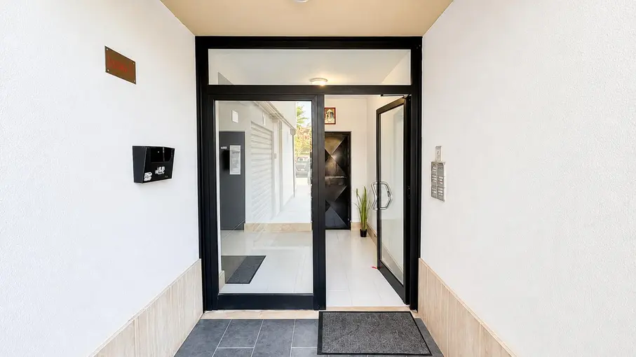Appartamento Via della Viola 15, Latina