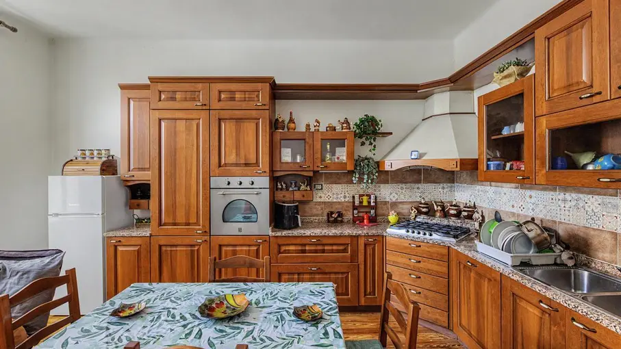 Appartamento Via XXV Aprile 87, Luino