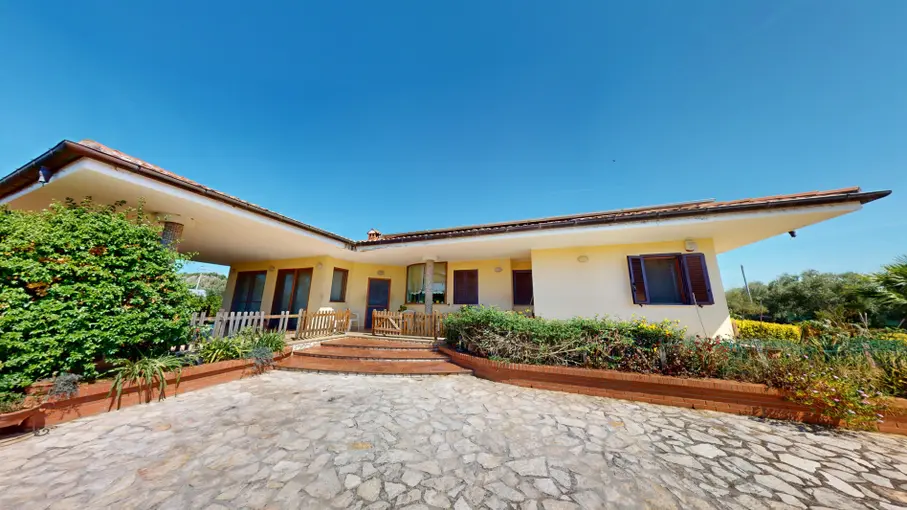 Villa unifamiliare Strada Litoranea 435, Latina