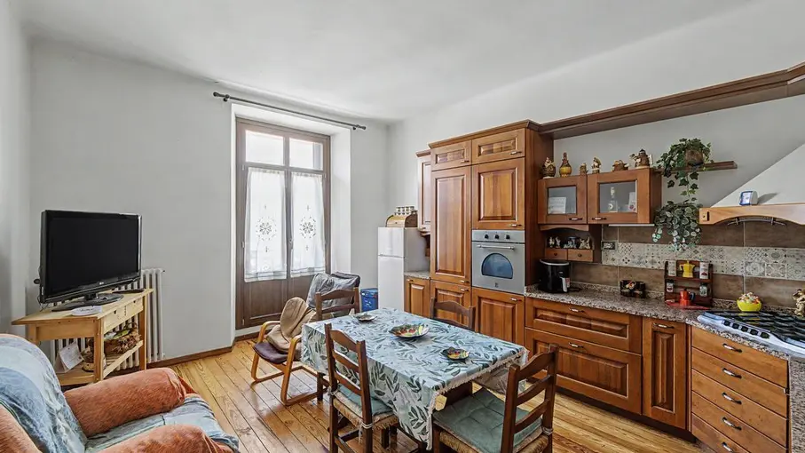 Appartamento Via XXV Aprile 87, Luino