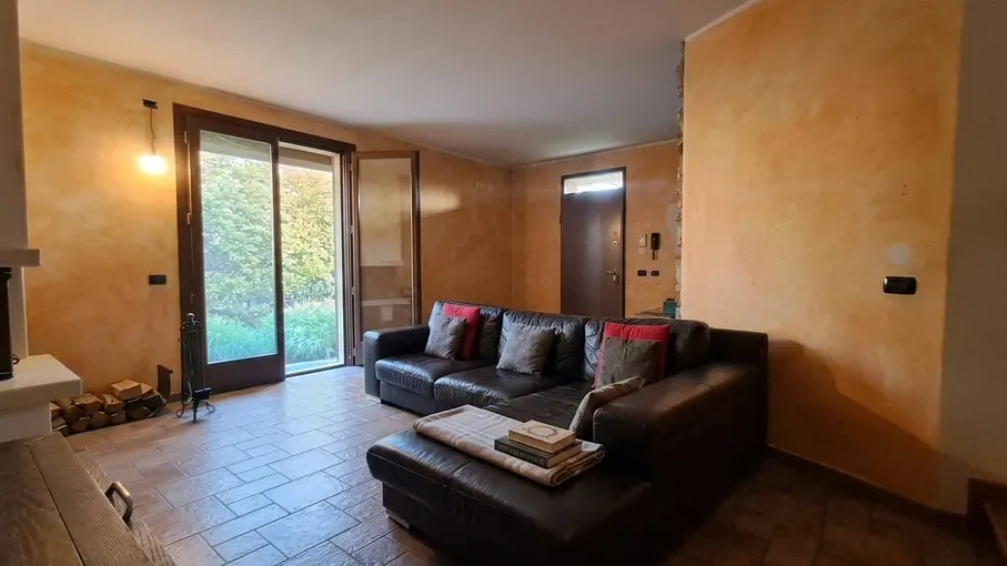 Villa bifamiliare Via Lucio Battisti 19, Concamarise