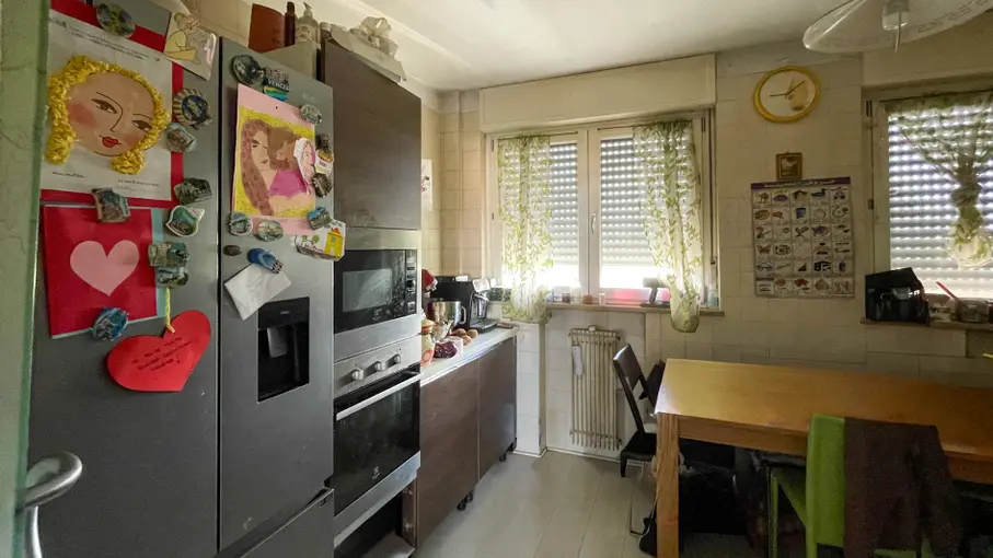 Appartamento Via C. Battisti 31, Bollate