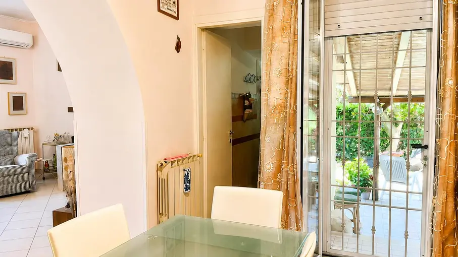 Appartamento Strada Litoranea 11376, Latina