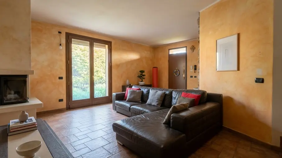 Villa bifamiliare Via Lucio Battisti 19, Concamarise