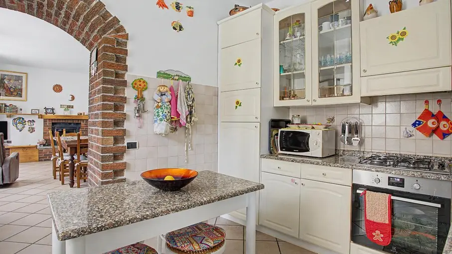 Appartamento Contrada Crosa 11, Cocquio-Trevisago