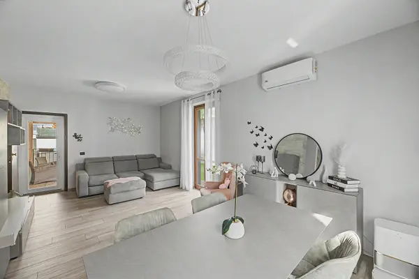 Immobile immagine 2