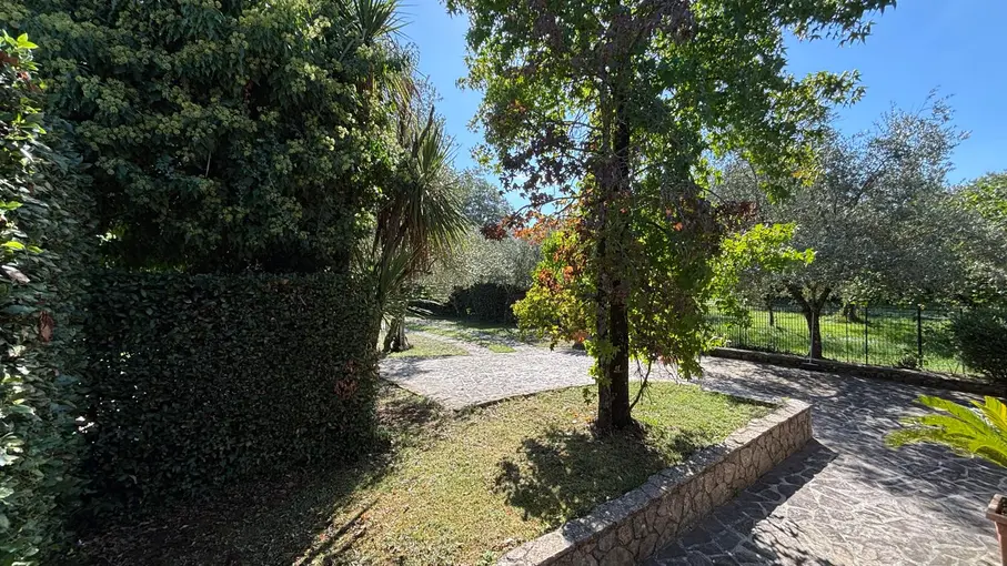 Villa bifamiliare Via Sezze 52, Bassiano