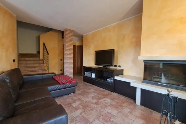 Immobile immagine 3