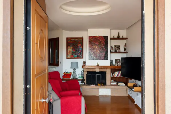 Immobile immagine 2