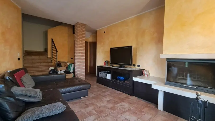 Villa bifamiliare Via Lucio Battisti 19, Concamarise