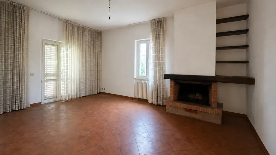 Casale Via Ubaldo Zani 20, Latina