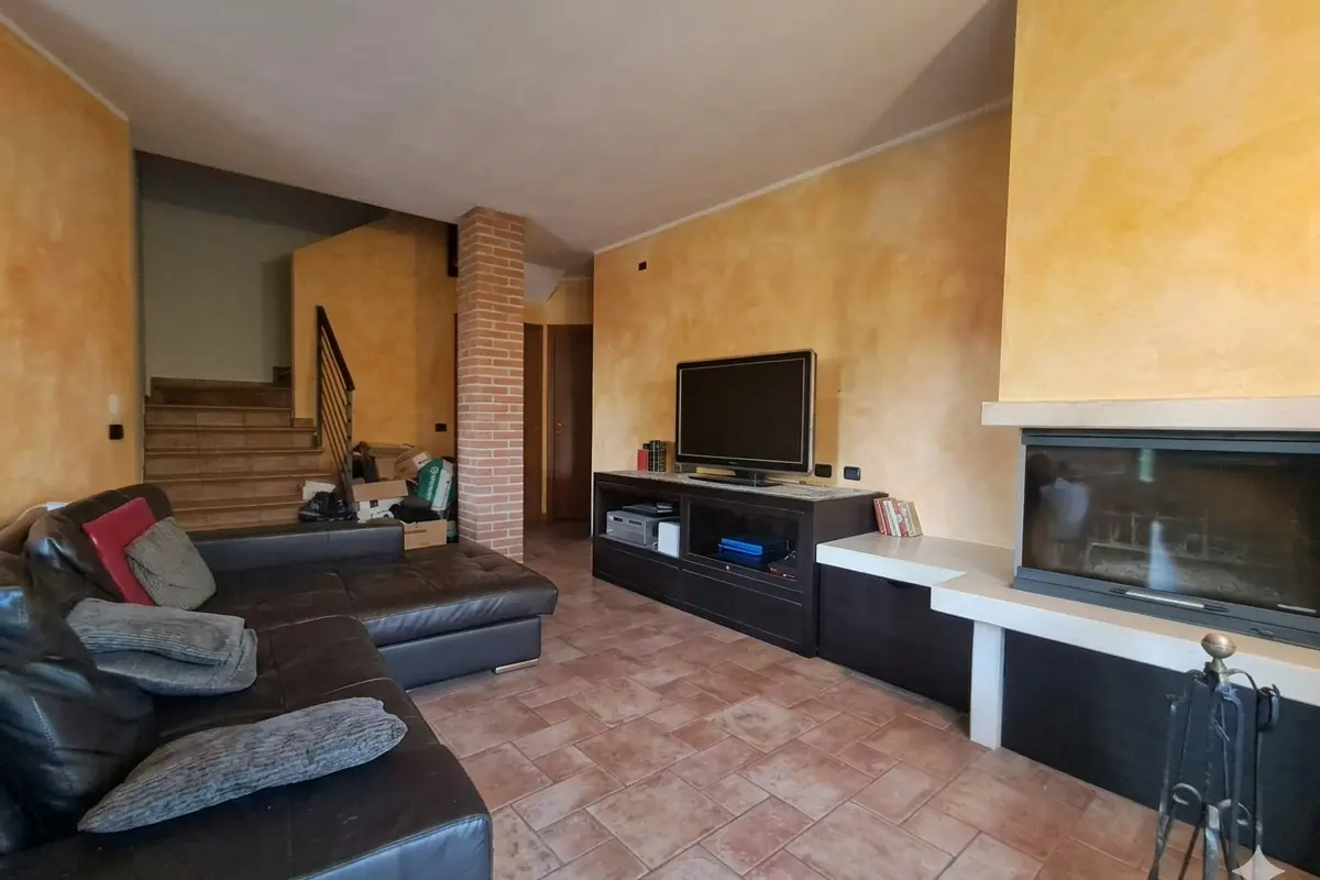 Immobile immagine 1