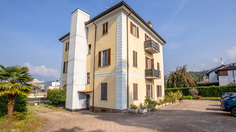Appartamento Via Alessandro Volta 1, Luino