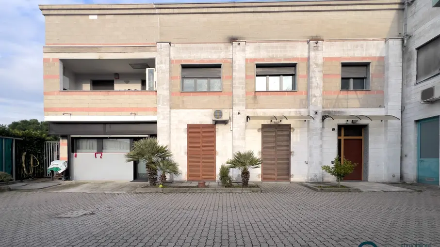 Stabile o palazzo Via P. Togliatti 1, Corsico