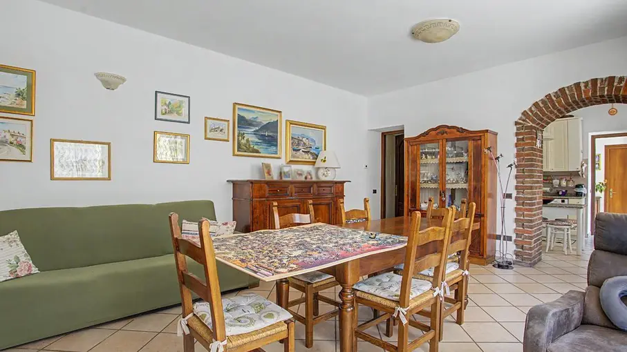 Appartamento Contrada Crosa 11, Cocquio-Trevisago