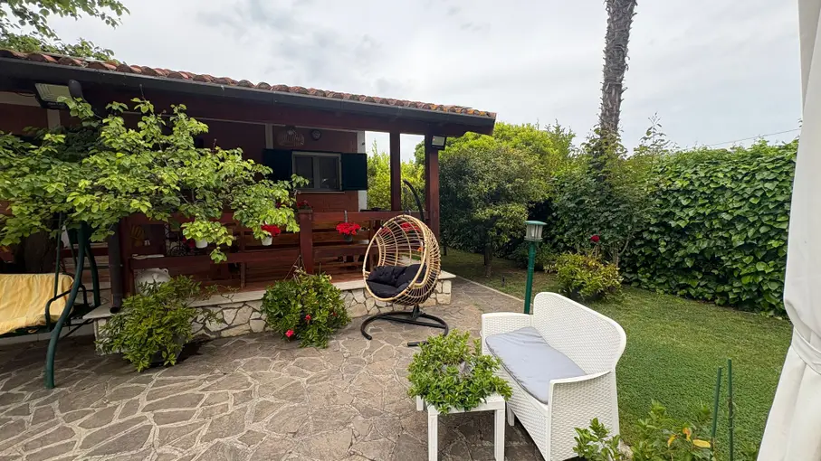 Villa unifamiliare Via Montecristo 19, Latina