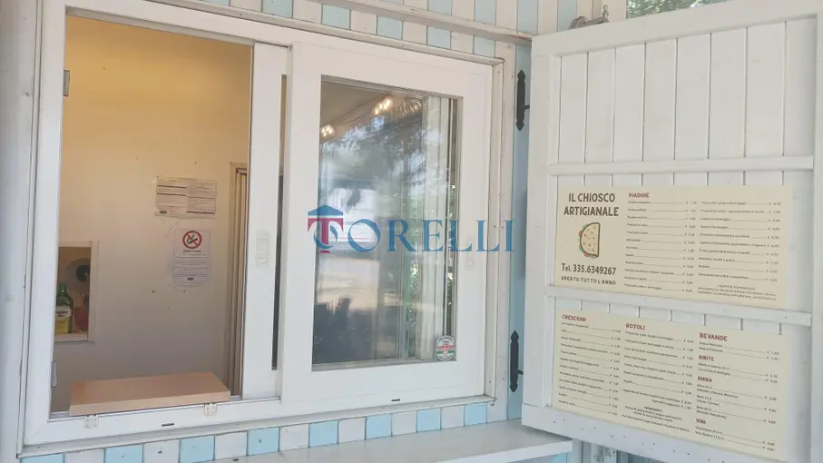 Commerciale Via del Lavoro 17, Cesenatico
