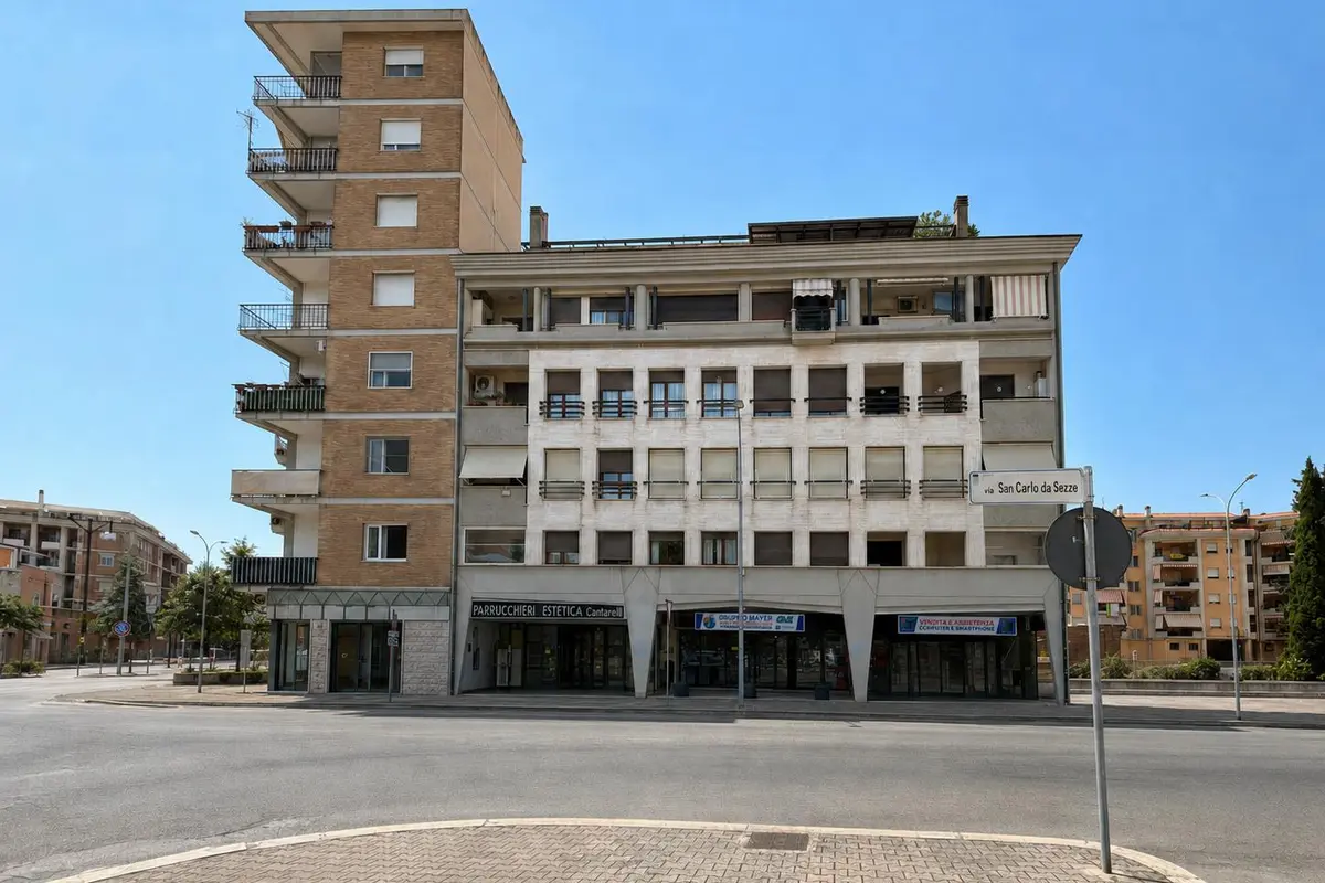 Immobile immagine 1