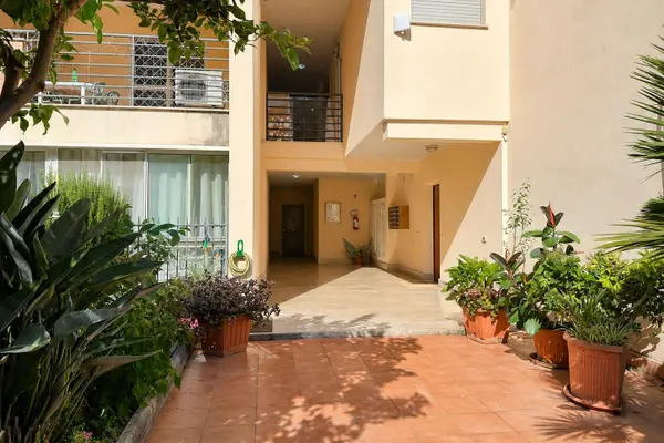 Immobile immagine 2