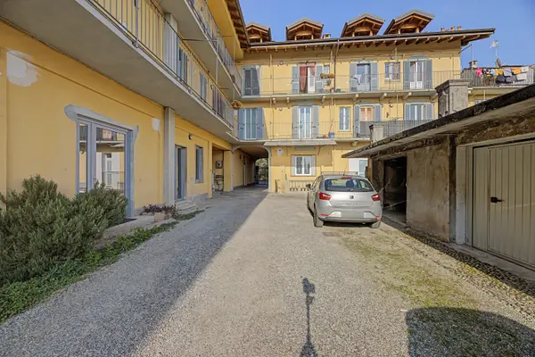 Immobile immagine 2