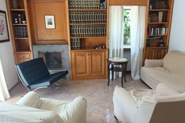 Immobile immagine 9