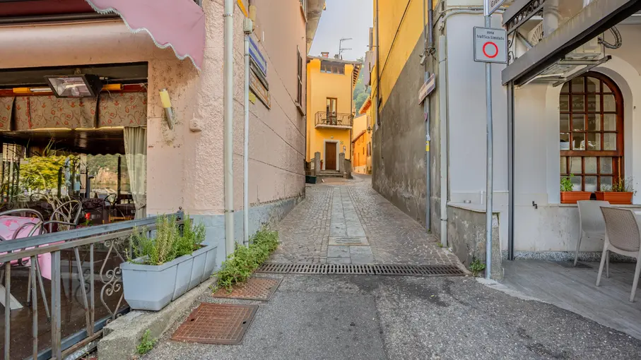 Appartamento Via Garibaldi 14, Porto Ceresio