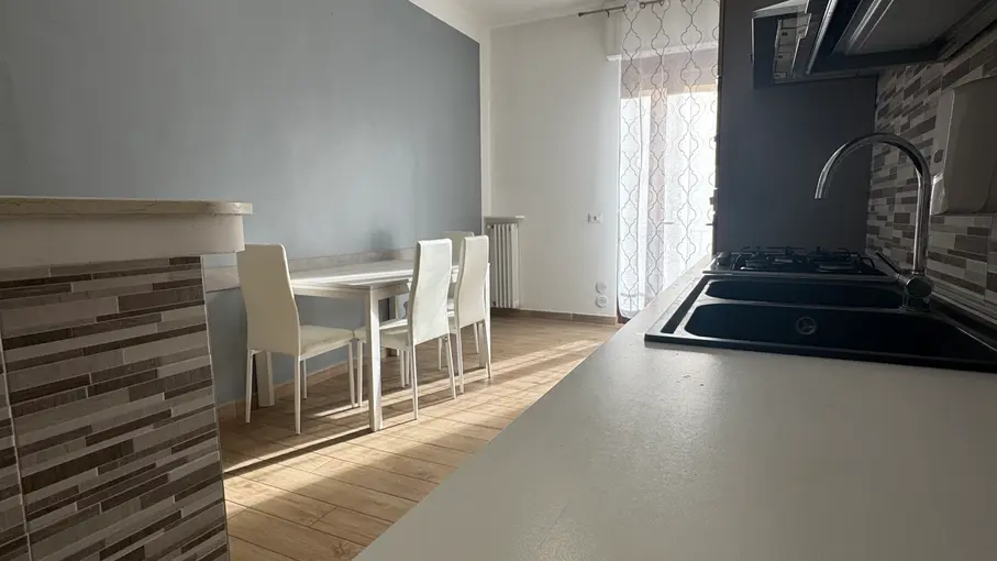 Stanza in appartamento Via Pier Fortunato Calvi 22, Verona