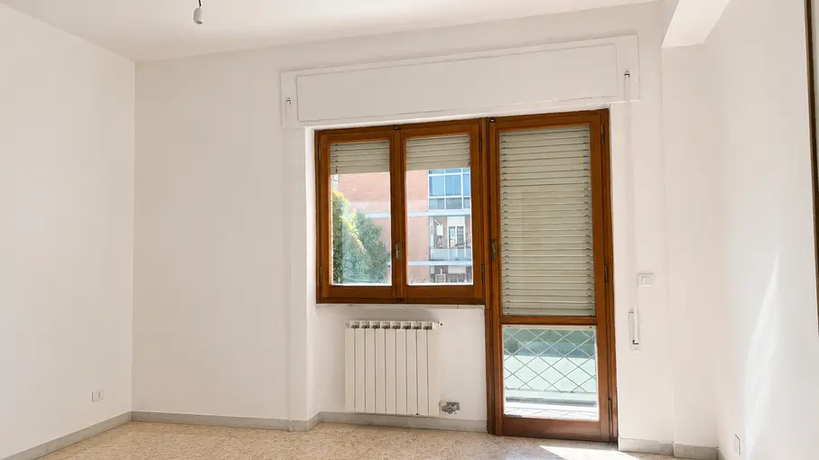 Appartamento via Satrico 25, Latina