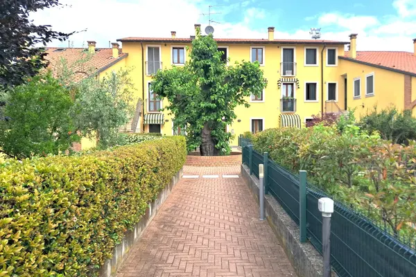 Immobile immagine 2
