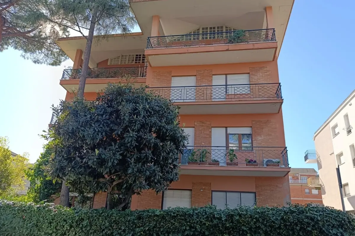 Immobile immagine 1