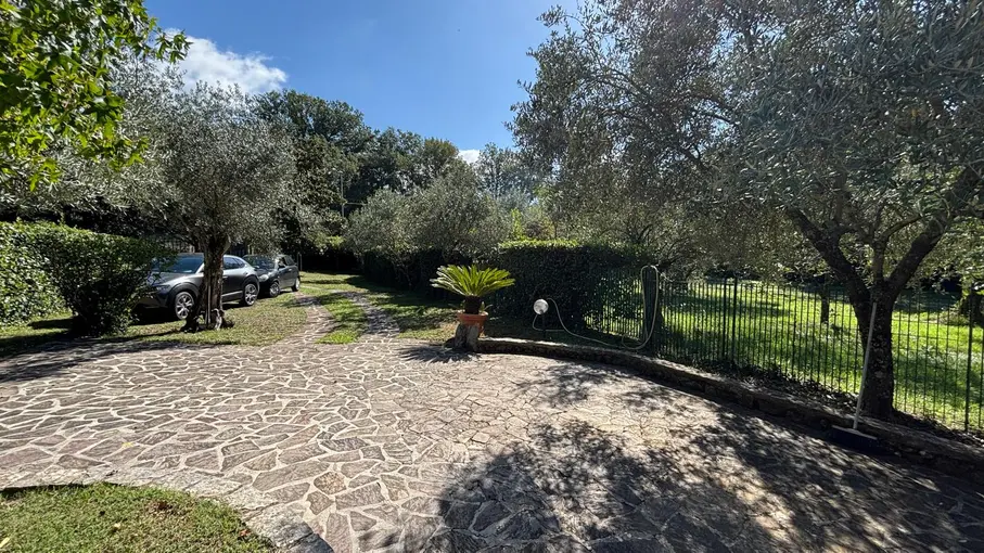 Villa bifamiliare Via Sezze 52, Bassiano