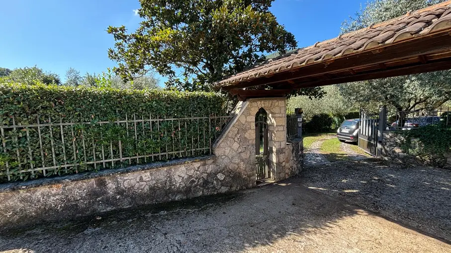 Villa bifamiliare Via Sezze 52, Bassiano